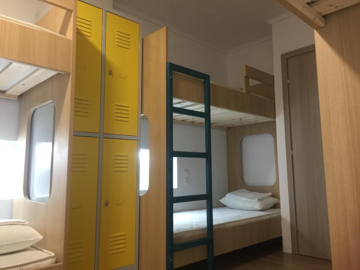 Loutraki Hostel מראה חיצוני תמונה