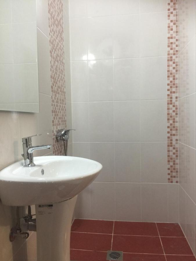 Loutraki Hostel מראה חיצוני תמונה
